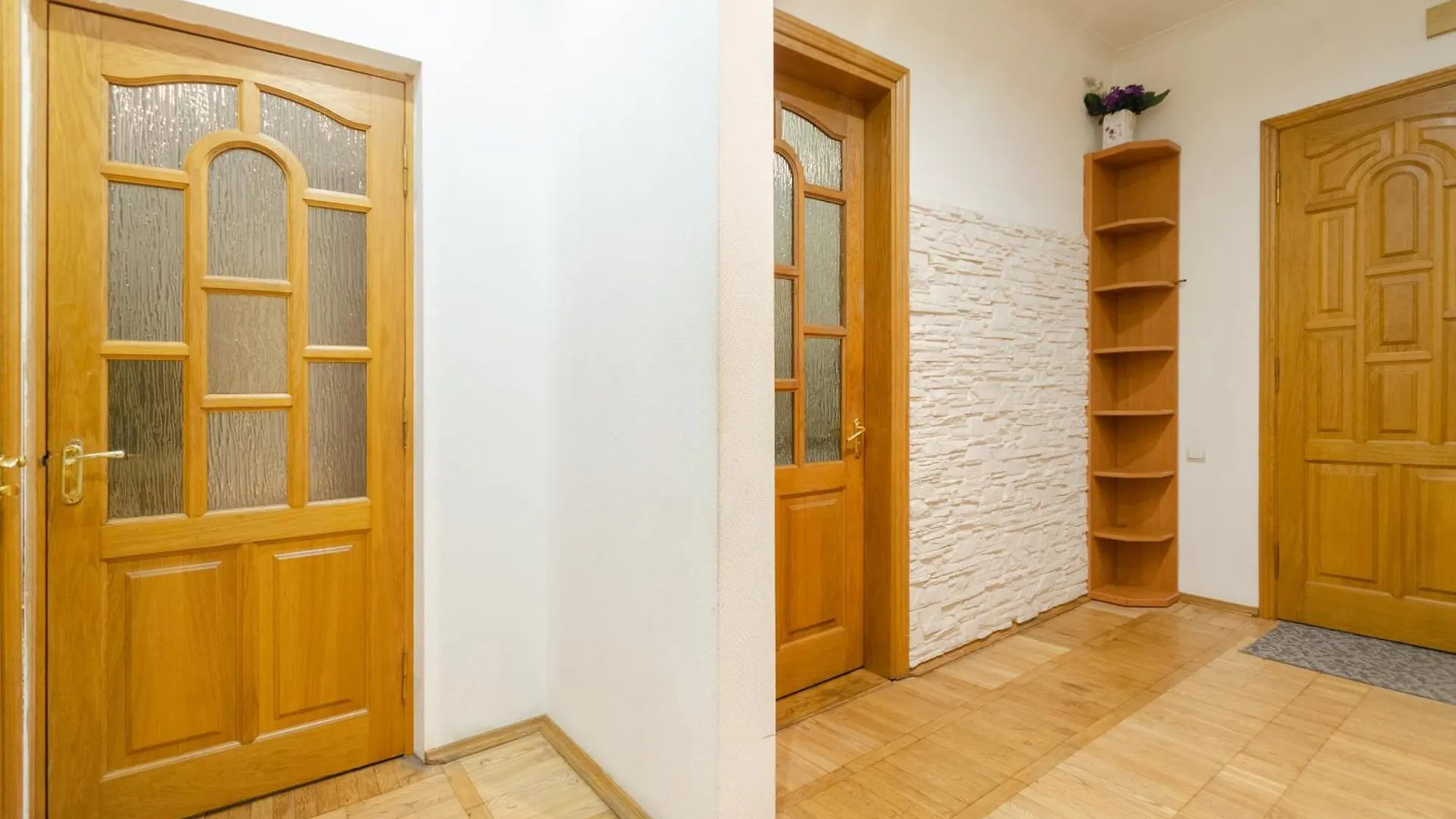 Apartment Апартаменти 3-Кімнатні В Центрі, На Хрещатику Kyiv